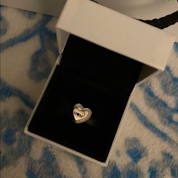 Pandora Sparkling Heart Mom Charm - Picture 3 of 5